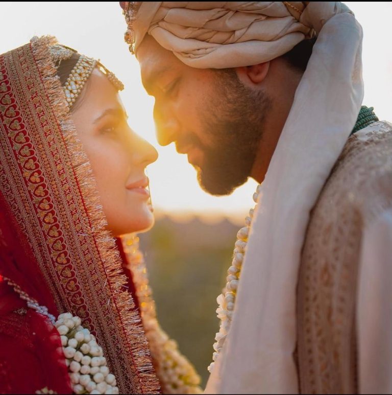 आख़िरकार एक दूसरे के हुए कटरीना कैफ़ और विकी कौशल,सामने आई शादी की तस्वीरें