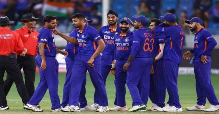IND/AUS-: भारतीय टीम में शामिल हुया नया मेहमान, 90% क्रिकेट प्रेमियो को नही आया होगा समझ