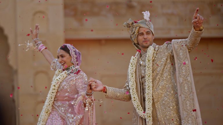 Sid-Kiara Wedding: ब्राइडल एंट्री से लेकर LIP KISS तक छाए रहे सिड-कियारा, वायरल हुई इंसाइड फोटोज